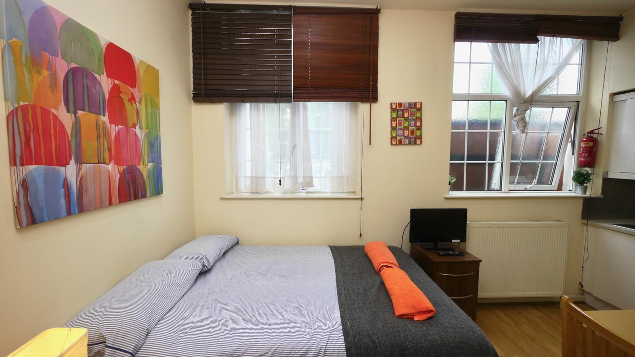 Mapesbury Hostel Лондон Экстерьер фото