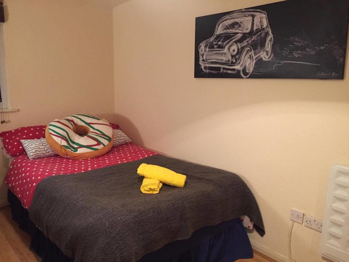 Mapesbury Hostel Лондон Экстерьер фото